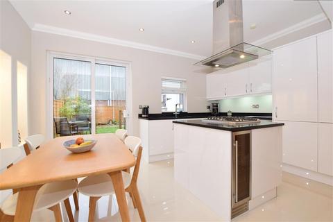 15 Byron Avenue, Sutton, SM1 3RA