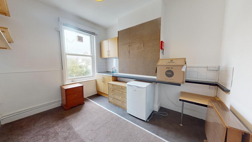 Apartment in Brighton, Queen's Park - View 2