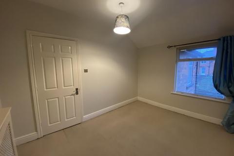 2 bedroom semi-detached house to rent, Eatons Road, Stapleford, NG9 7EB