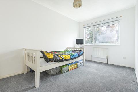 31 Borland Road, Teddington, TW11 9HP