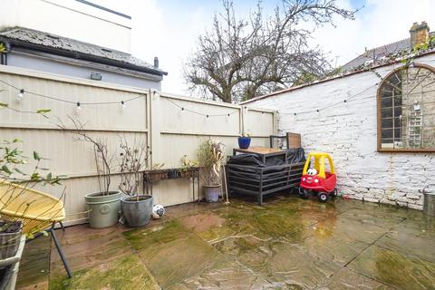 45 Robson Road, London, SE27 9LB