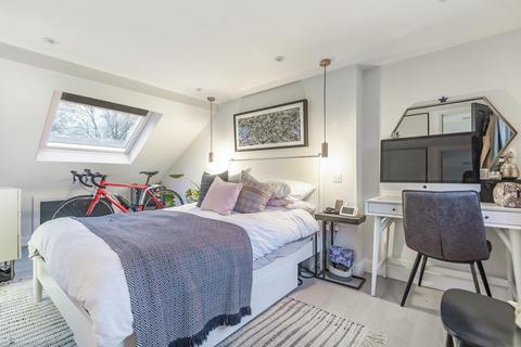 45 Robson Road, London, SE27 9LB