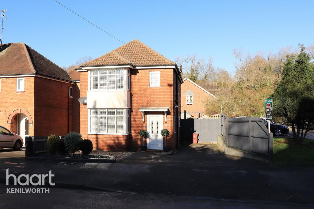 Mill End, Kenilworth 3 bed detached house £399,995