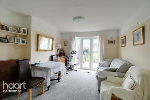 10 Fernlea Close, Cambridge, CB1 9LW