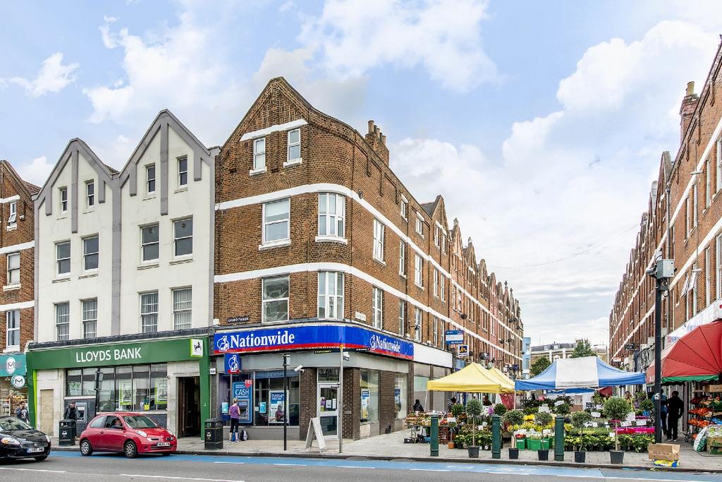 Hildreth Street, South West London Studio to rent £1,350 pcm (£312 pw)