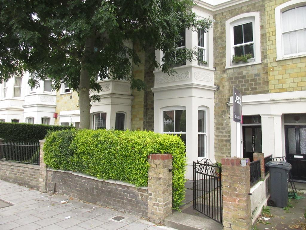 Ground floor maisonette with garden