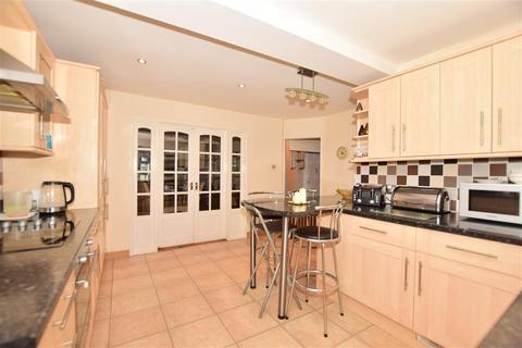 249 Bredhurst Road, Gillingham, ME8 0RD