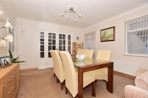 249 Bredhurst Road, Gillingham, ME8 0RD
