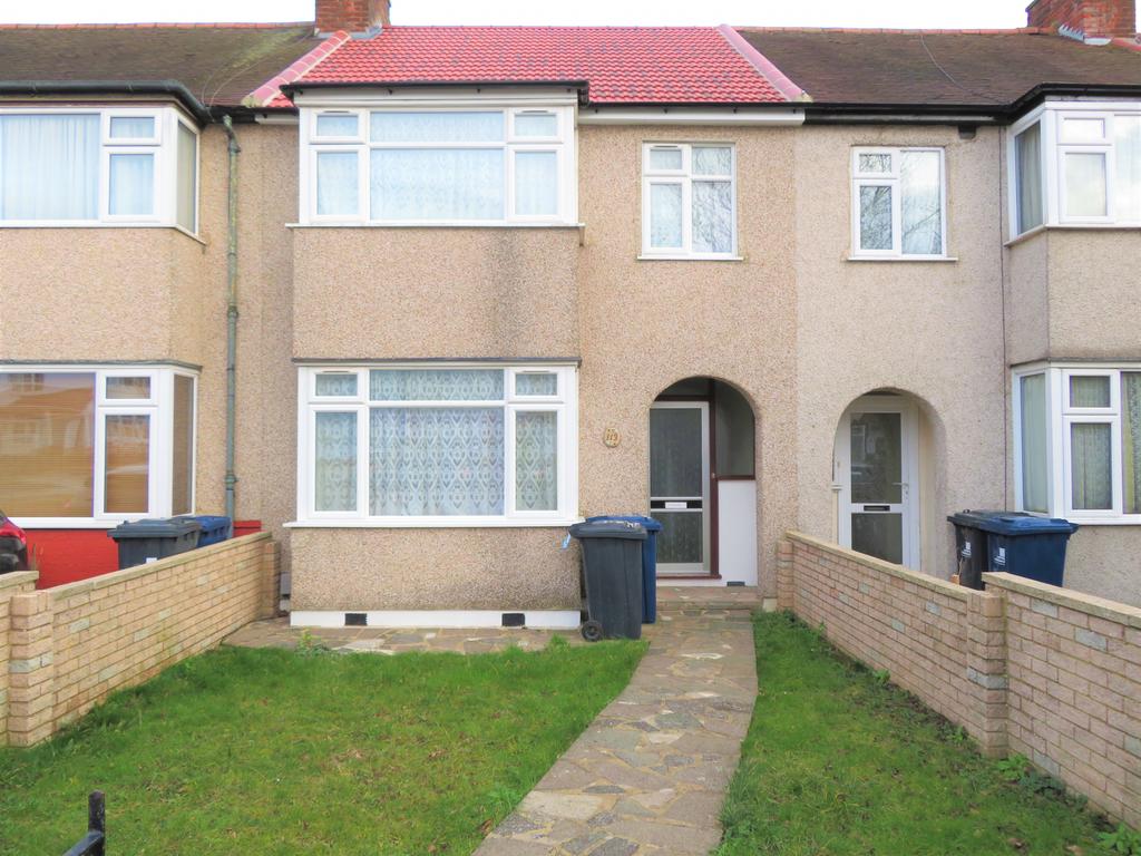 3 bed Terrace House Greenford / Southall Borders