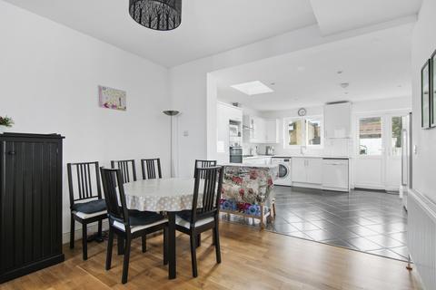 4 Ash Road, London, E15 1HL