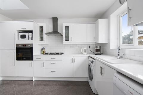 4 Ash Road, London, E15 1HL