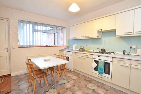 14 Derwent Road, Harrogate, HG1 4SG