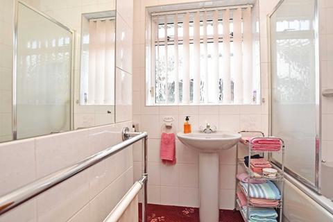 14 Derwent Road, Harrogate, HG1 4SG