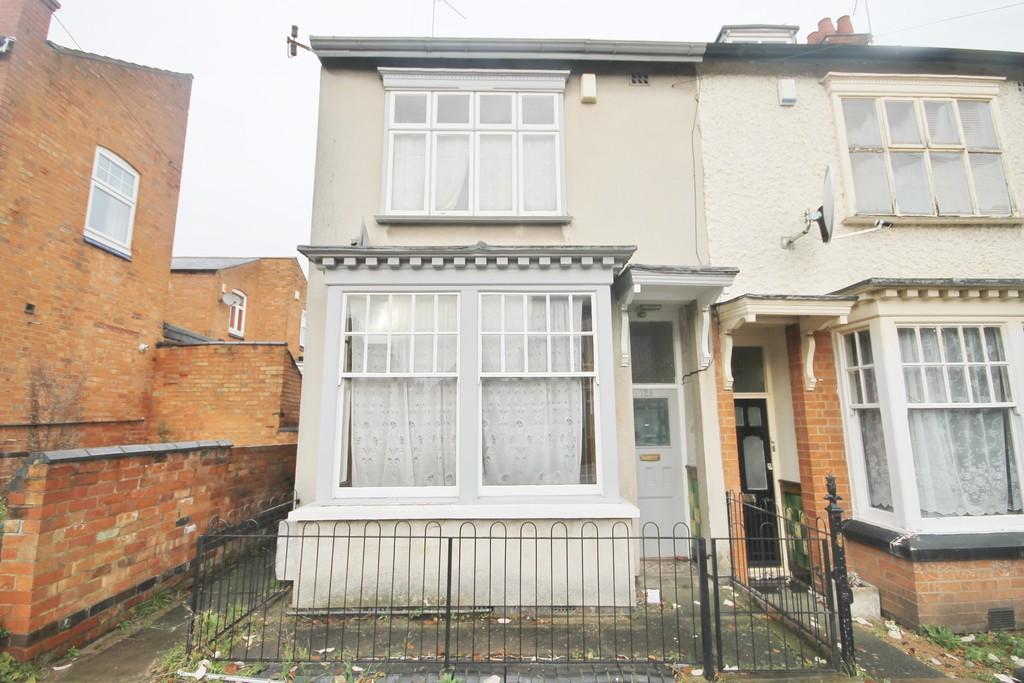 Beaconsfield Road, Leicester 3 bed townhouse £850 pcm (£196 pw)