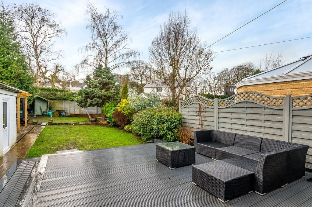 New Way, Tranmere Park, Guiseley 3 bed semidetached house £430,000
