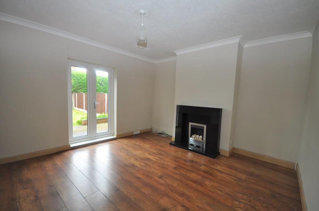 West Street, Thorne, Doncaster, DN8 2 bed terraced house £125,000