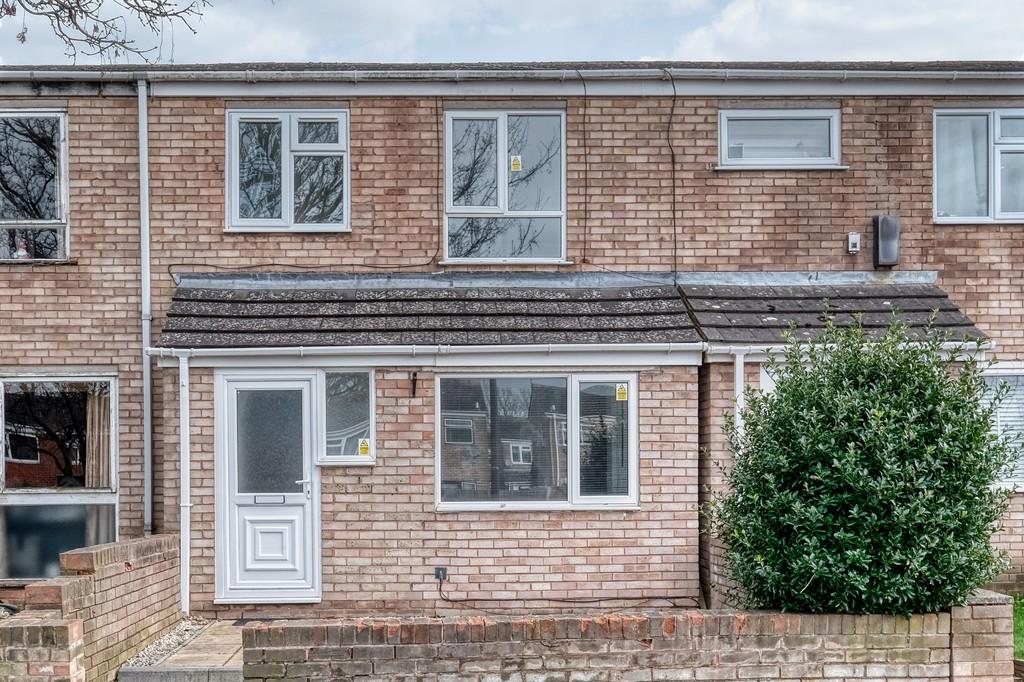 Amberley Close, Worcester, WR4 9XB 3 bed terraced house £165,000