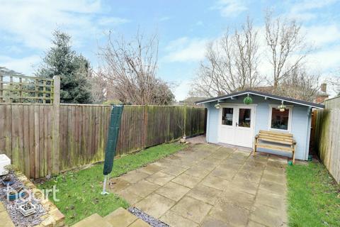 17 Downs Road, Yalding, Maidstone, ME18 6JE
