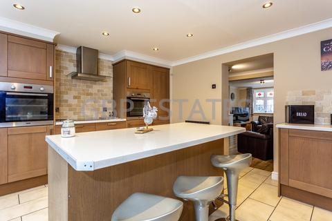19 Heaton Way, Romford, RM3 7HA