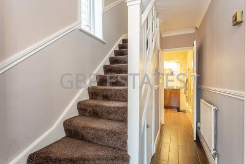 19 Heaton Way, Romford, RM3 7HA