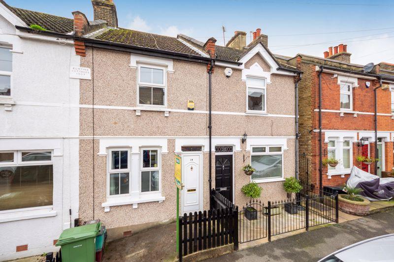 Warwick Road, Sidcup 2 bed terraced house £350,000
