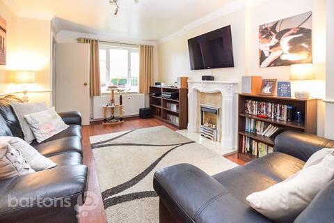 4 Gaunt Close, Bramley, Rotherham, S66 3YH