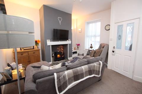 13 Bevis Green, Bury, BL9 6RQ