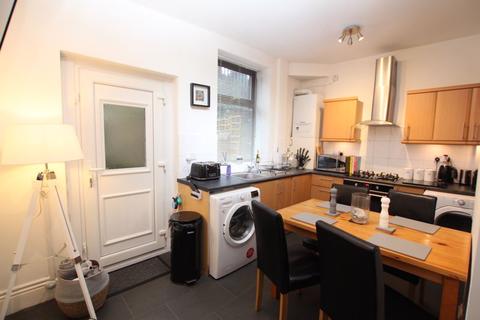13 Bevis Green, Bury, BL9 6RQ