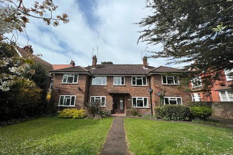 3 bedroom flat to rent, Downview Road, Worthing, West Sussex, BN11 4QL