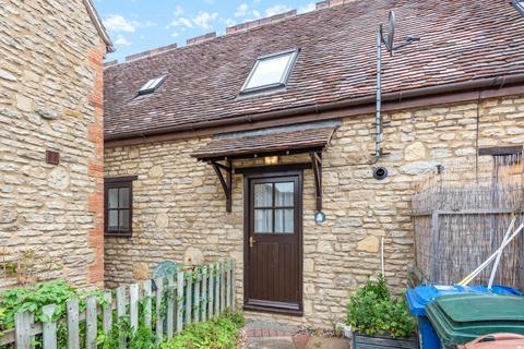 1 bedroom terraced house to rent, Victoria Road, Bicester