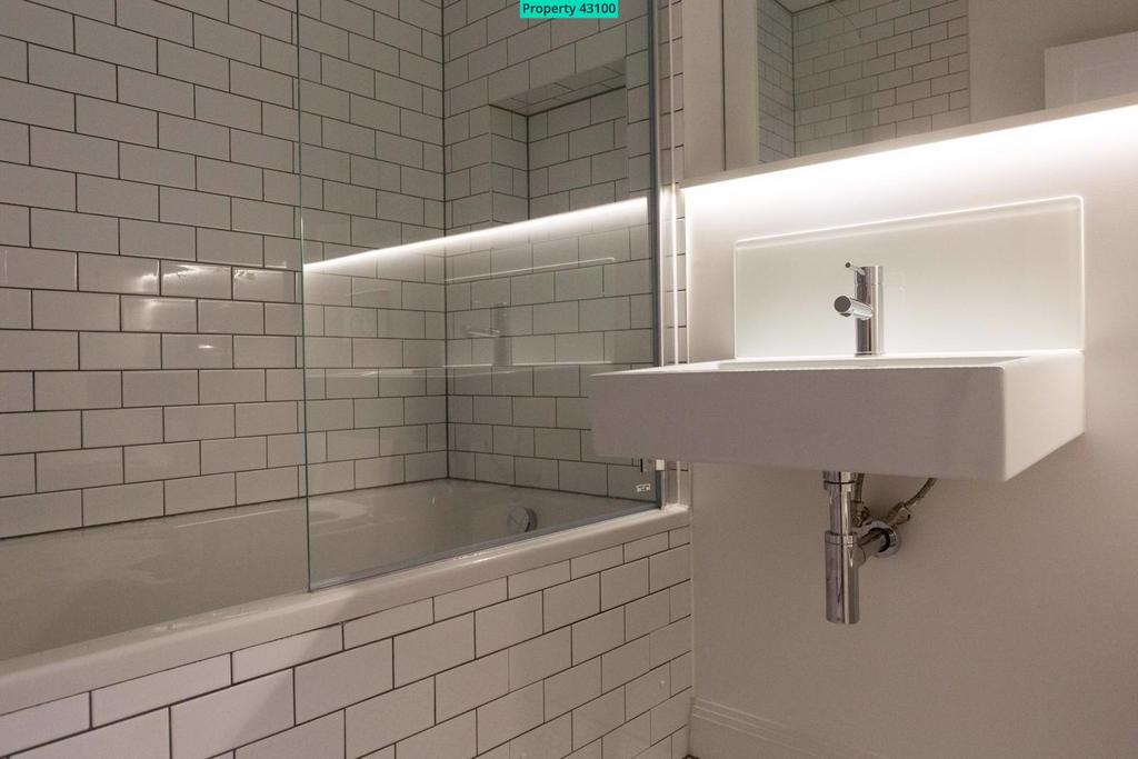 First Floor Bathroom