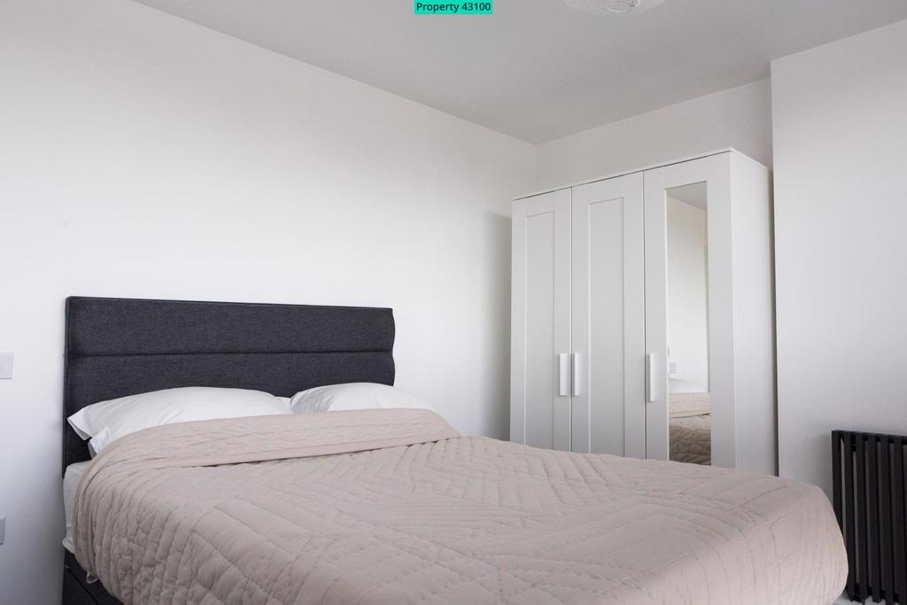 Top Floor Front Bedr