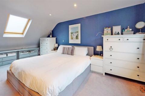 57 Croft Avenue, West Wickham, BR4 0QH