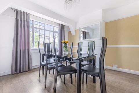 31 Oaks Way, Carshalton, SM5 4NQ