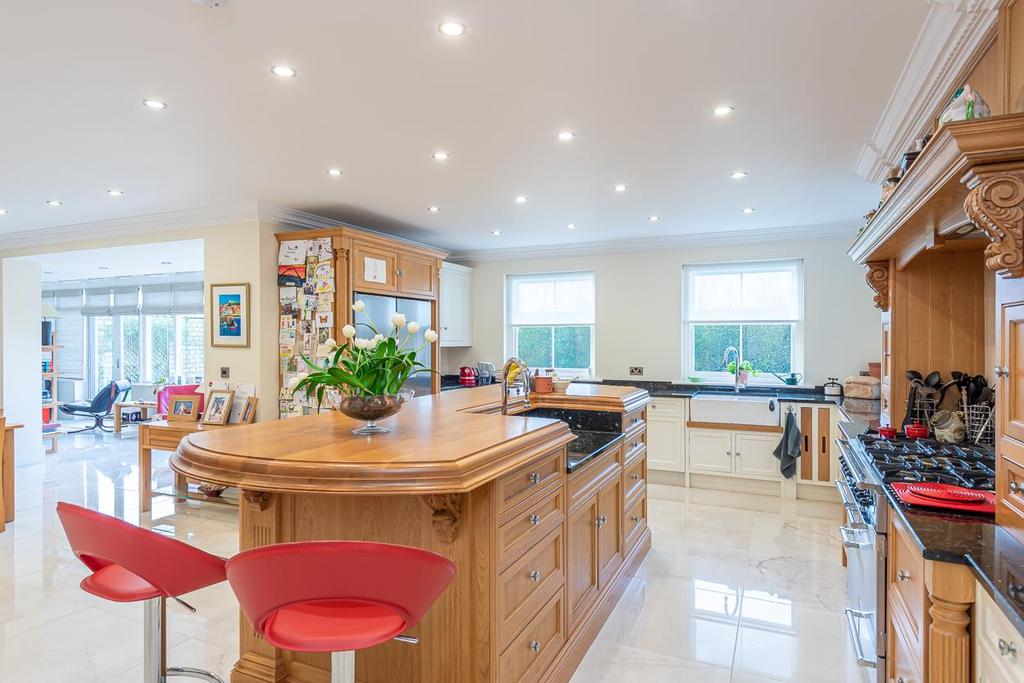 Kitchen/family room