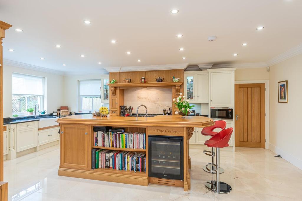Kitchen/family room