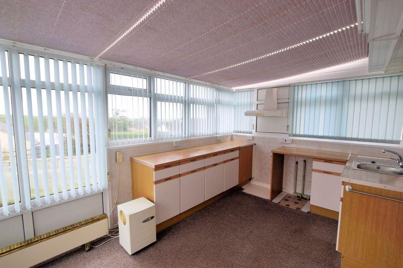 Kitchen /...