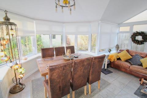63 Cheyne Garth, Hornsea, HU18 1BF