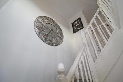 63 Cheyne Garth, Hornsea, HU18 1BF