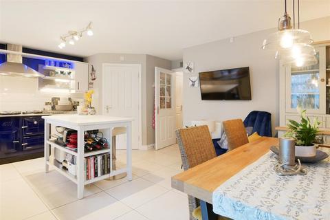 12 Bridger Close, Felpham, Bognor Regis, PO22 8FT