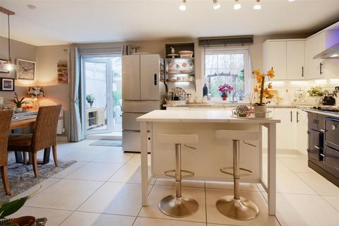 12 Bridger Close, Felpham, Bognor Regis, PO22 8FT