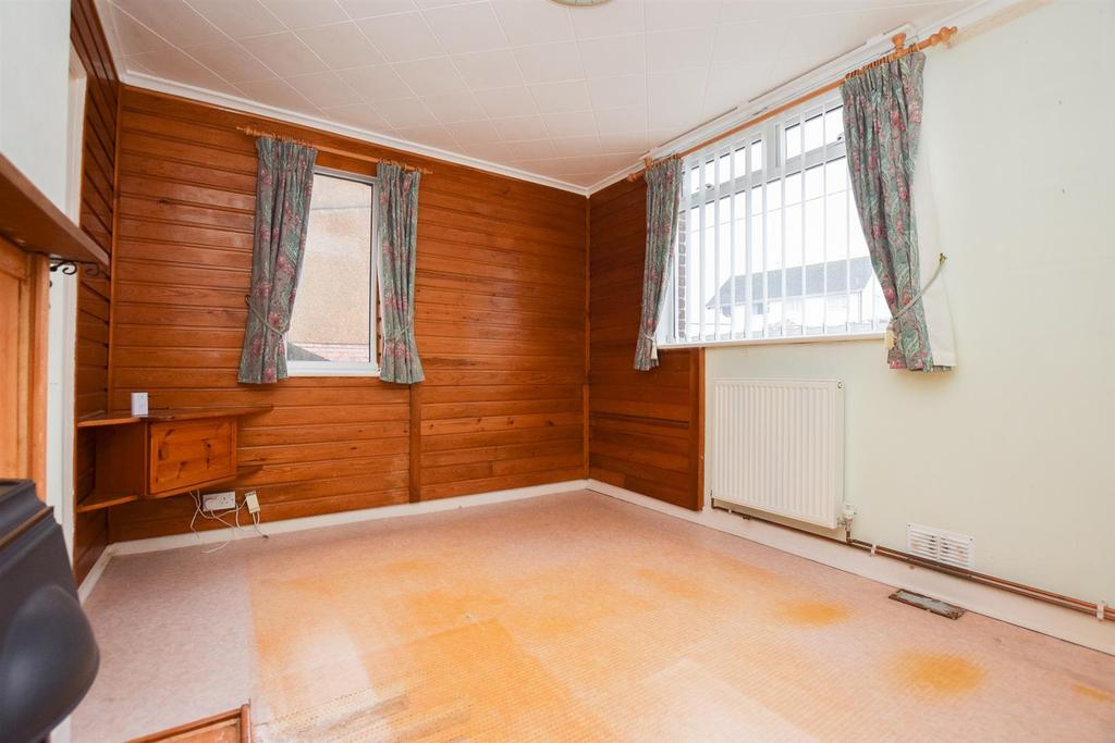 Rock Lane, Hastings 2 bed detached house £300,000