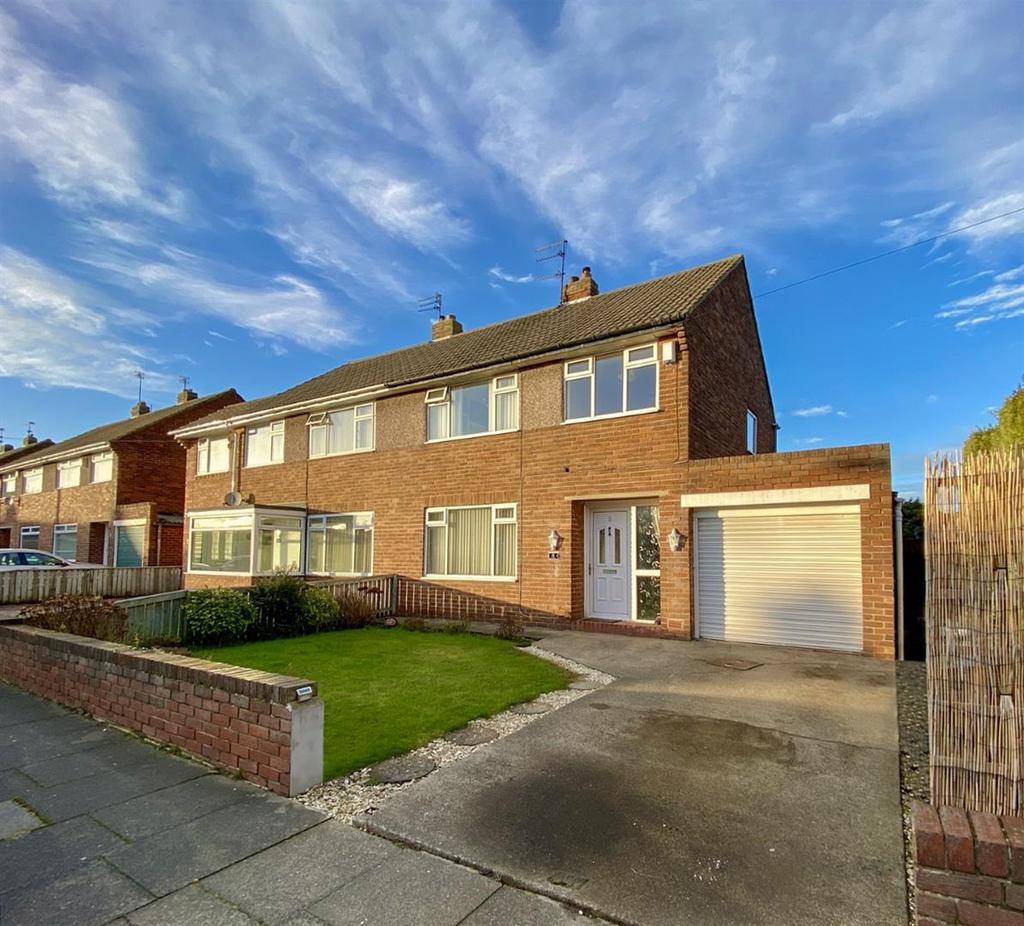 Burnside, East Boldon 3 bed semidetached house £199,950