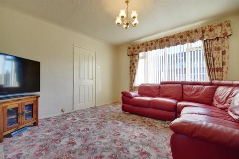 8 Burnside, East Boldon, NE36 0LS