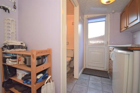 8 Burnside, East Boldon, NE36 0LS