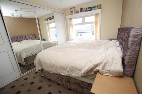 47 Leafield Avenue, Bradford, BD2 3SE