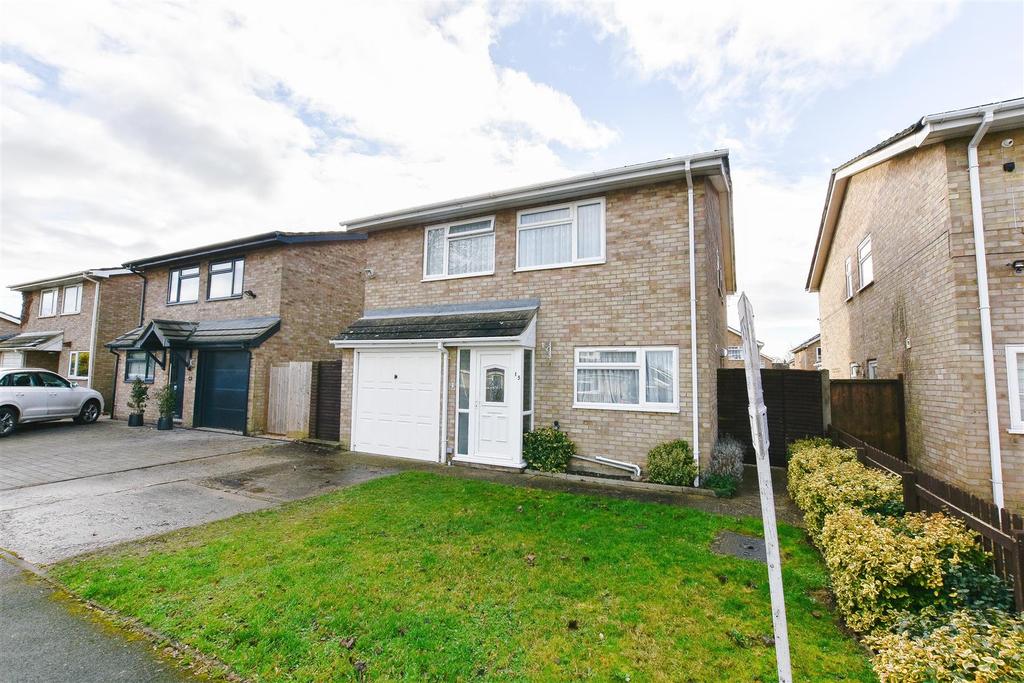 Road, Red Lodge, Bury St. Edmunds 4 bed detached house £1,450 pcm (£335 pw)