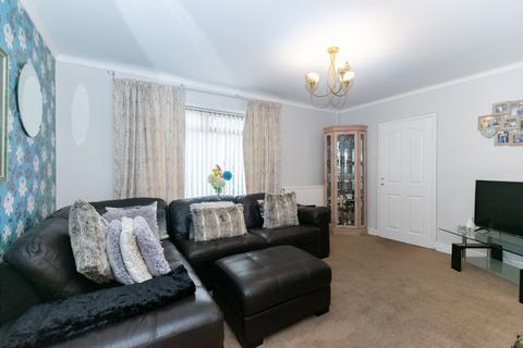 68 Asket Drive, Leeds, LS14 1HU