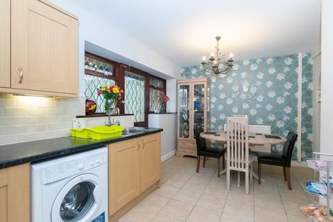 68 Asket Drive, Leeds, LS14 1HU