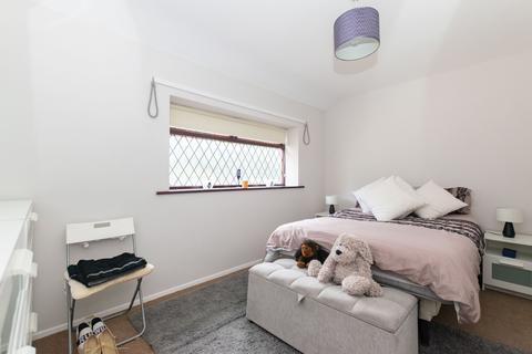 68 Asket Drive, Leeds, LS14 1HU